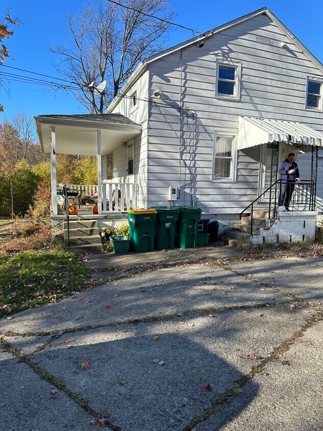 4056 Park Ave Unit 2Upper, Hamburg, NY 14075 4056 Park Ave Hamburg