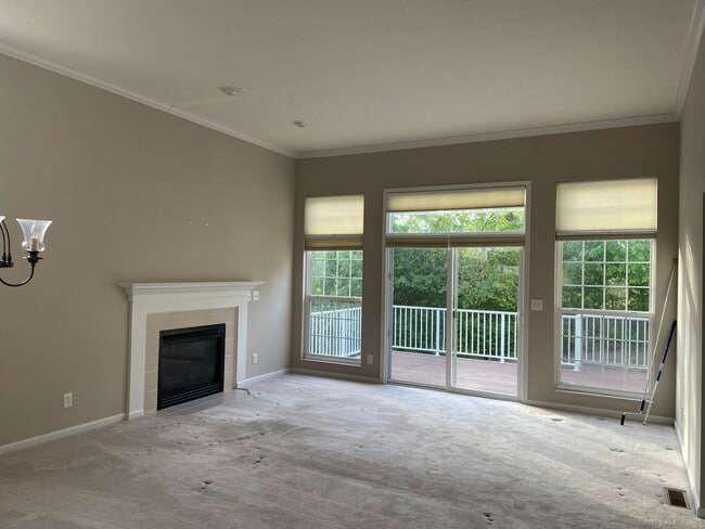 Building Photo - 354 Shadow Ridge Dr