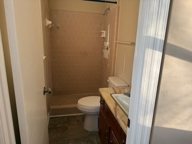 Building Photo - 45 Ezzard St