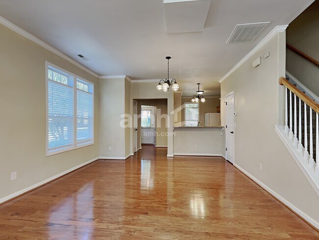 Building Photo - 152 Town Park Drive