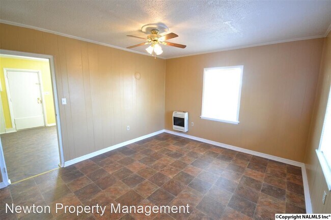 Foto del edificio - 3 br, 1 bath House - 11850 Snake Road