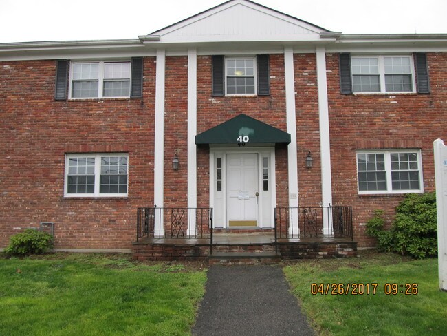 Front entry door - 40 Hoyt St