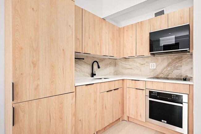 Building Photo - 81 Saint Marks Place