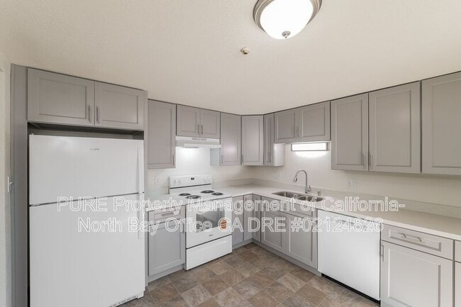 Building Photo - 1625 Slater St