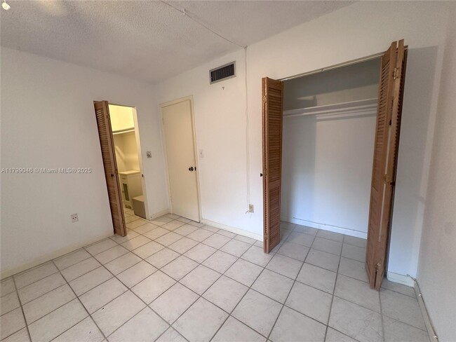 Foto del edificio - 415 NE 2nd St