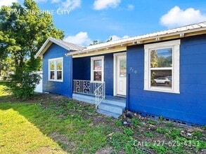 Building Photo - 710 S 50th St