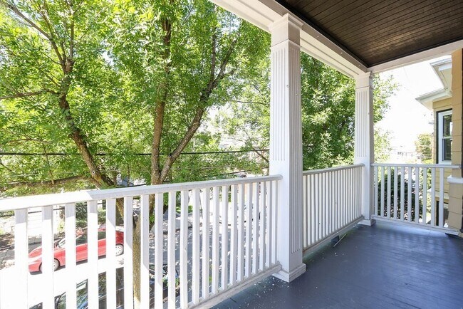 Building Photo - 29 Gibbens St
