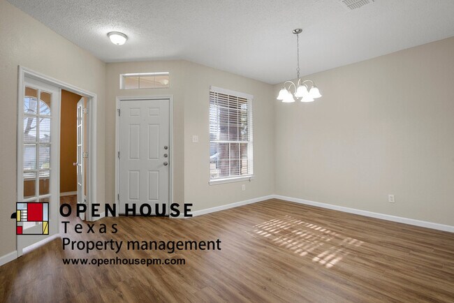 Building Photo - 1068 Pullman Dr, Saginaw