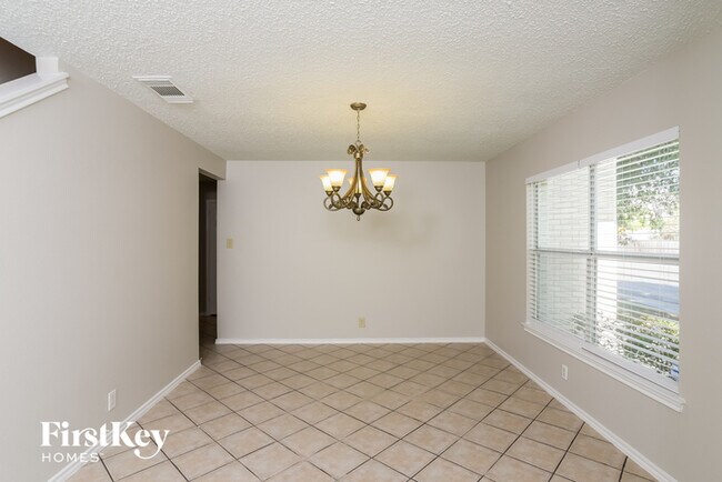 Building Photo - 9114 Bowen Dr