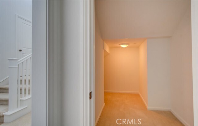 Building Photo - 261 Rodeo