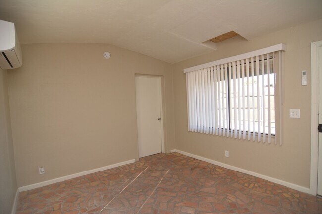 Foto del edificio - Charming 1 Bedroom 1 Bath Home! Great Cent...
