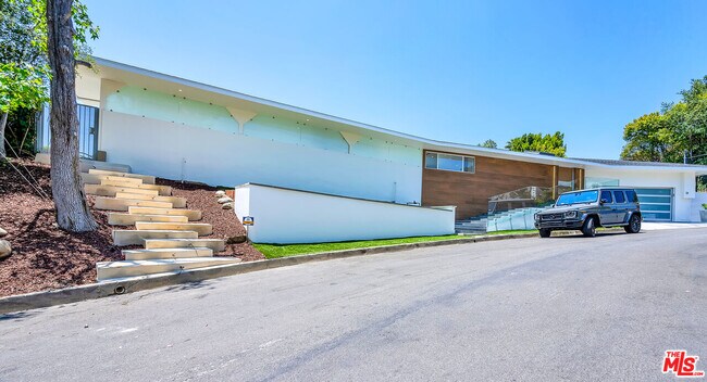 Foto del edificio - 849 Glenmere Way