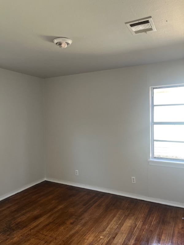 Building Photo - 2721 Sunnybrook St