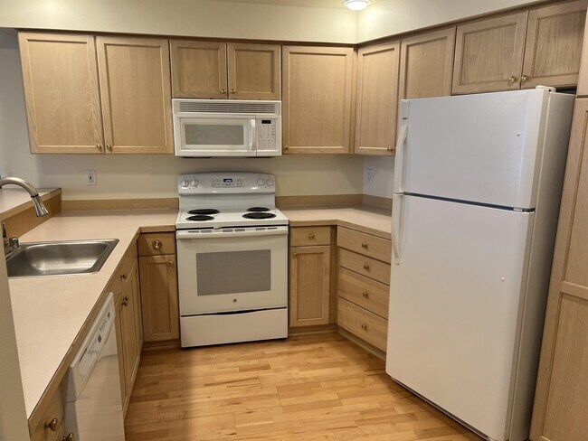 Photo - 559 McGraw St Townhome