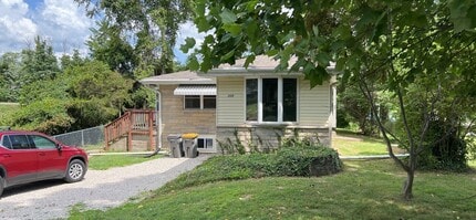 Building Photo - 308 N Overhill Dr