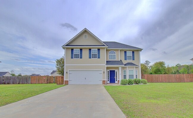 Building Photo - 935 Mustang Ln NE