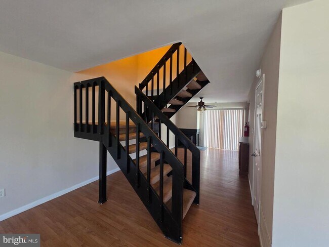 Foto del edificio - 2529 Cottonwood Ct