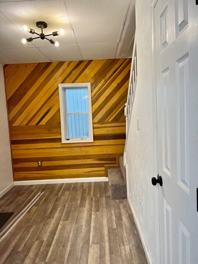 Building Photo - 203 Wellham Ave NW