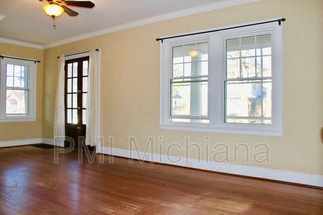 Foto del edificio - 1151 Hillcrest Rd