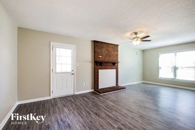 Foto del edificio - 11731 Charnwood Ct