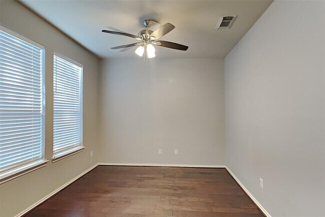 Building Photo - 11022 Pierce Valley Dr