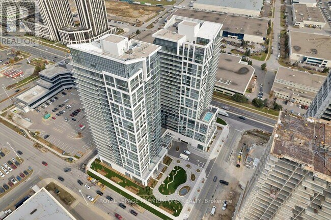 Photo du bâtiment - 9000-9000 Jane St