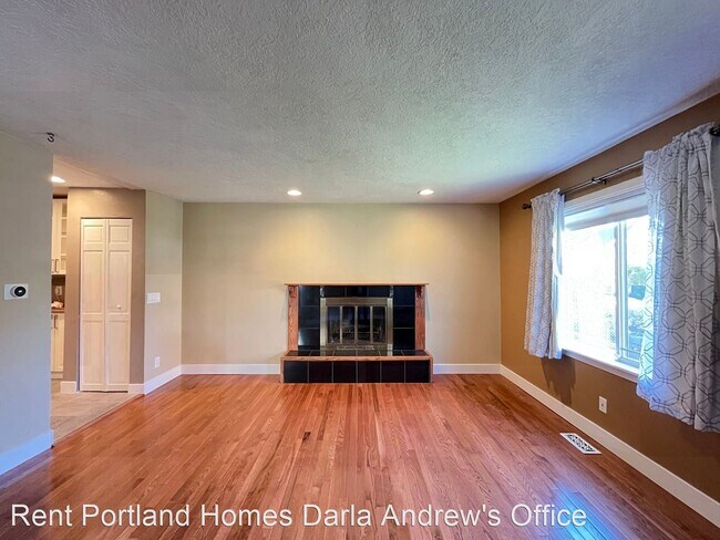 Building Photo - 2 br, 1 bath House - 2928 SE 77th Ave