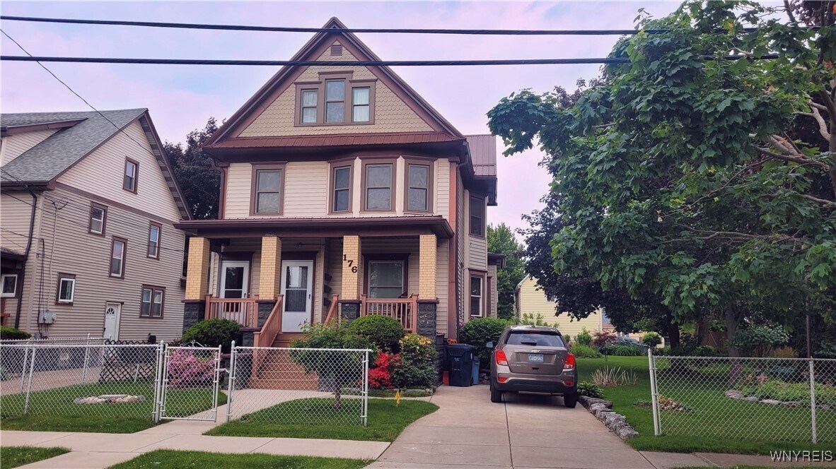 Primary Photo - 176 Milnor Ave