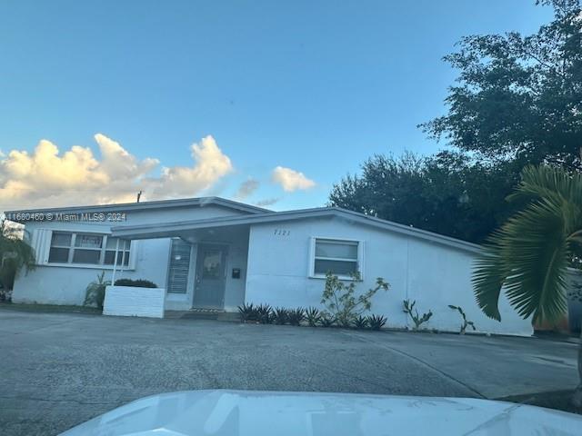 Building Photo - 7121 Taft St