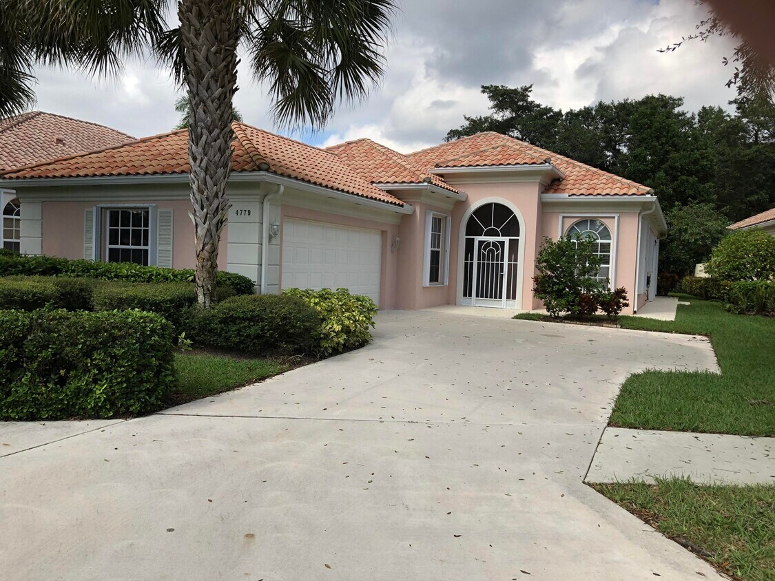 Foto principal - 4779 Orchard Ln