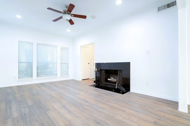 Foto del edificio - 11711 Memorial Dr