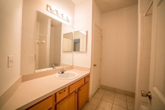 Foto del edificio - 943 NW 21 Ave