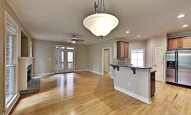 Foto del edificio - 7257 Village Creek Trace