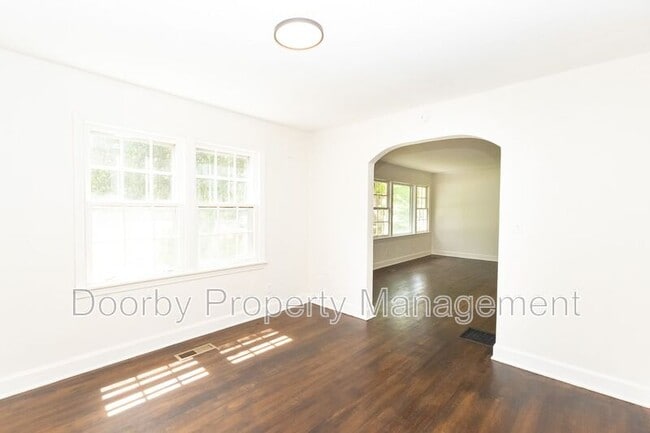 Building Photo - 4709 Colonial Dr