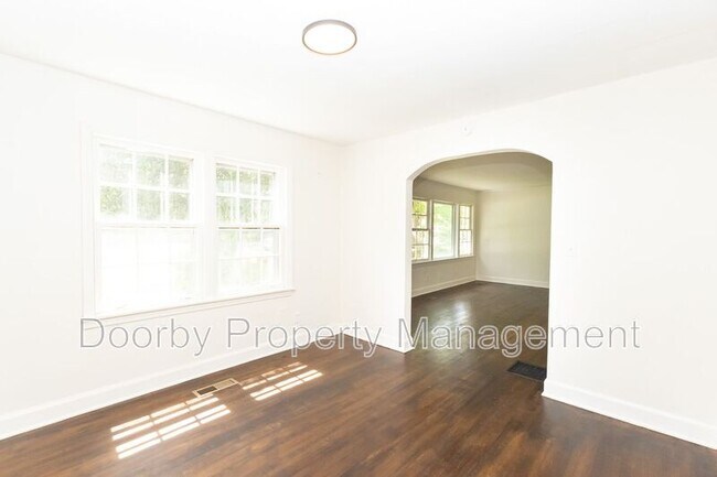 Foto del edificio - 4709 Colonial Dr