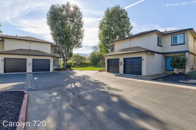 Building Photo - 8101 Kelton Dr