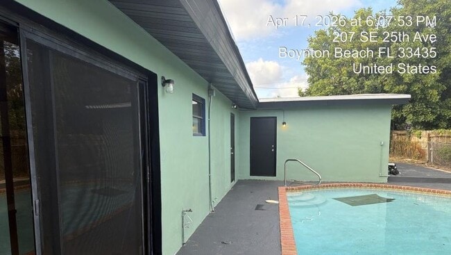 Building Photo - 207 Boynton Property