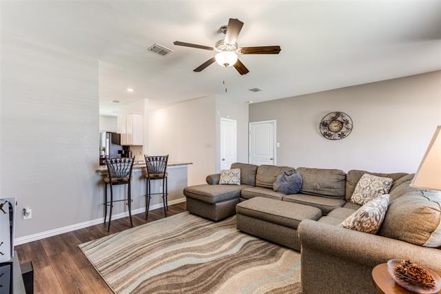 Foto del edificio - 507 Saffron St