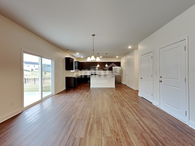Building Photo - 107 Twin River Drive