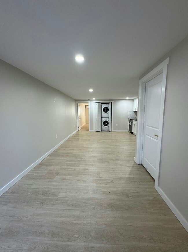 Foto del edificio - 2416 N Charles St