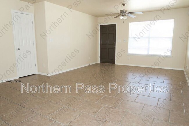 Foto del edificio - 7720 Howard St