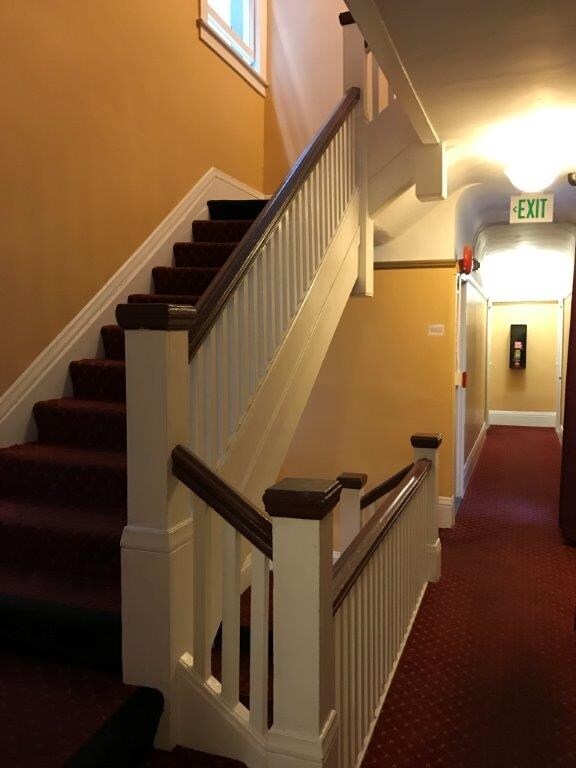 Foto del edificio - Ellis Hall Apartments