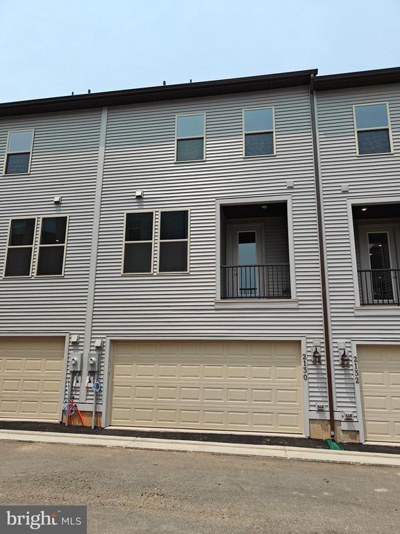 Building Photo - 2130 Acadia Rd