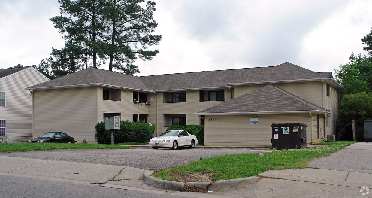 Primary Photo - Sherman Court