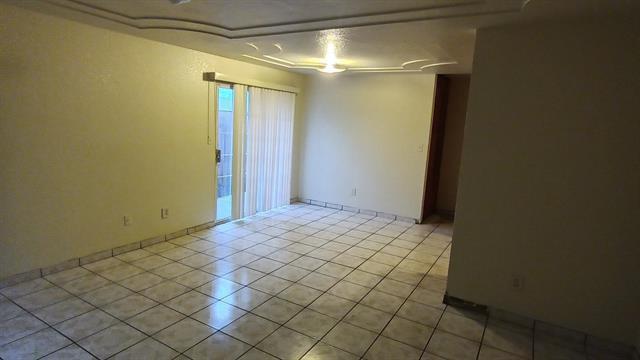 Foto del edificio - 922 S Commerce St