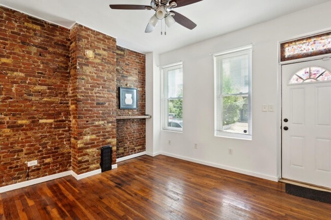 Photo - 1212 Day St Townhome