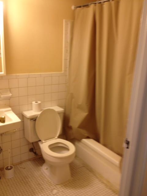Building Photo - 4818 Comly St