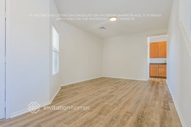 Building Photo - 11340 E Ramblewood Ave