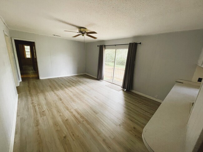 Foto del edificio - 14496 3rd Ave