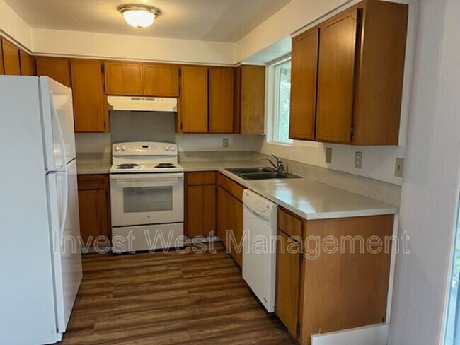 Foto del edificio - 4212 NE 137th Ave